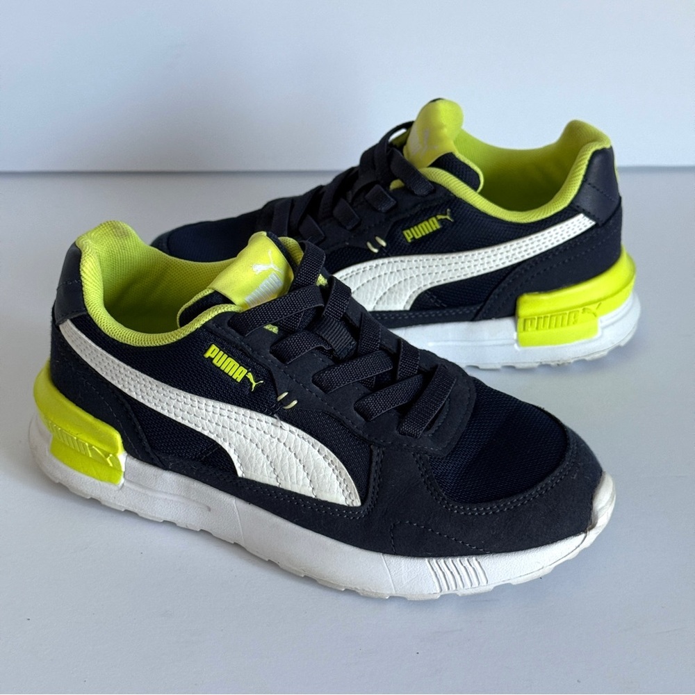 PUMA Graviton AC PS Unisex Kids Sports Shoes Size 2C